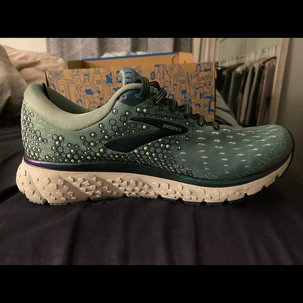 BROOKS Glycerin Running Sneakers